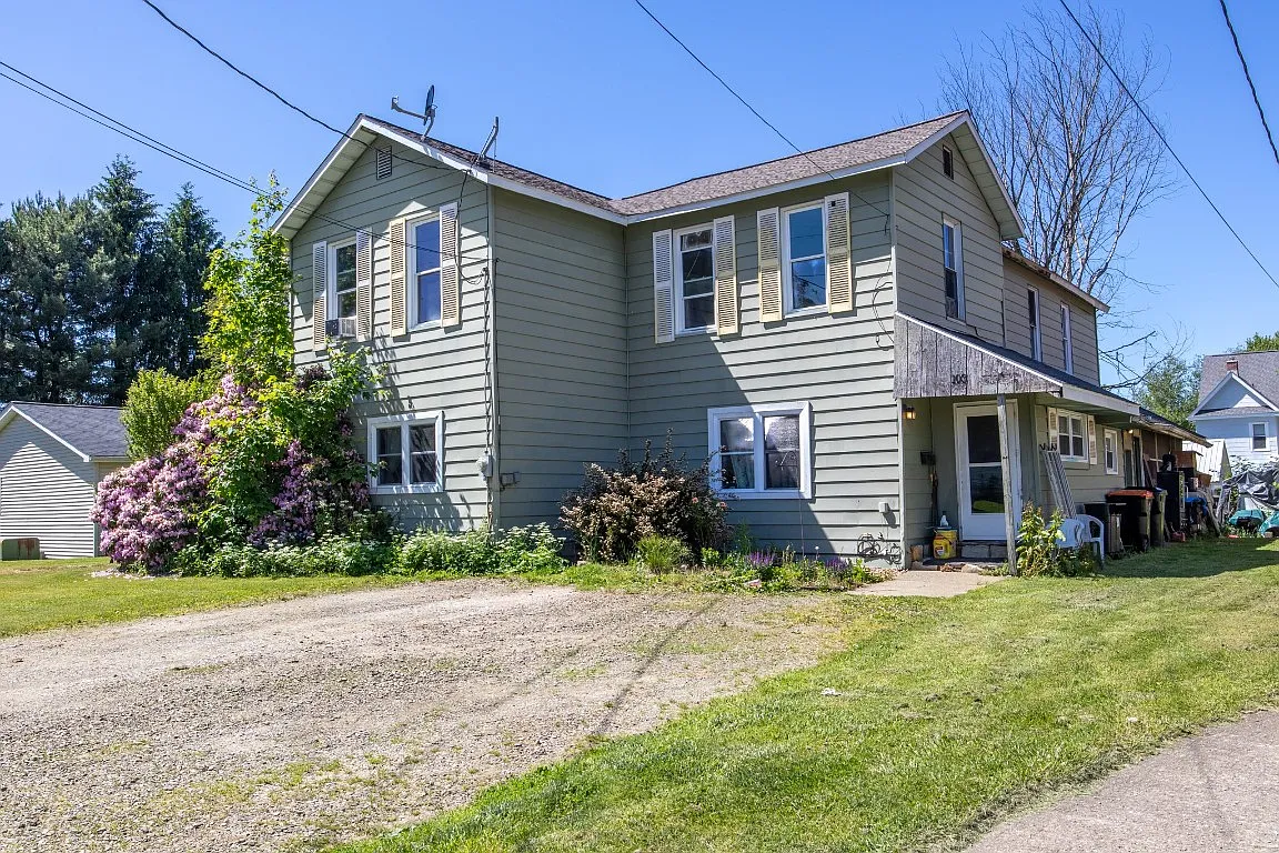 103 W Park Pl photo 1
