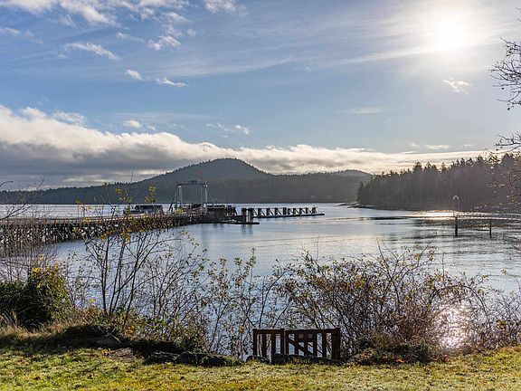 3rd image of 73 Madrona Rd