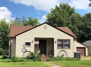 200 Connecticut Ave, Adrian, MN 56110