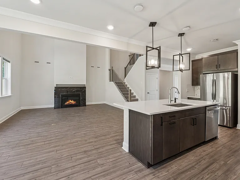 5155 Lansdale Ct — Photo 5