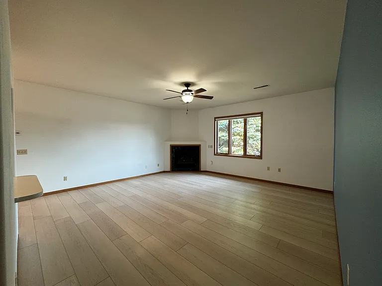 622 Greenfield Dr — Photo 9