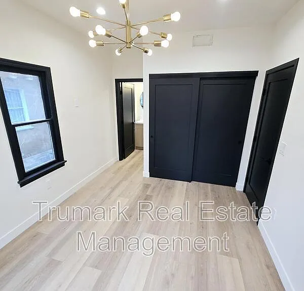 609 E Garfield Ave — Photo 15