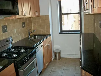 Sold by Manhattan Network Inc.