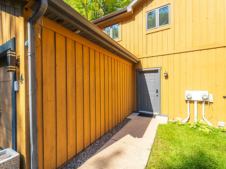 227290 Boulder Ridge Cir #2 — Photo 2
