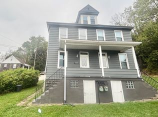 400 Prospect St #A, Jeannette, PA 15644