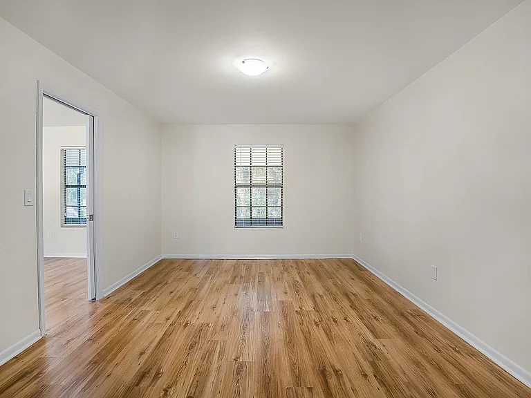 722 Carnival Ter — Photo 24