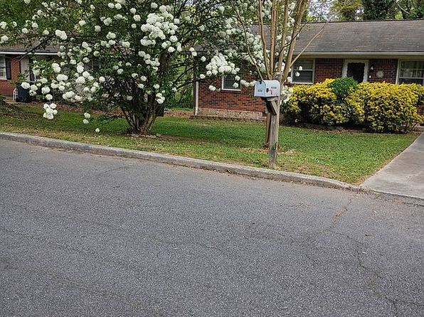 121 Ingleside Dr