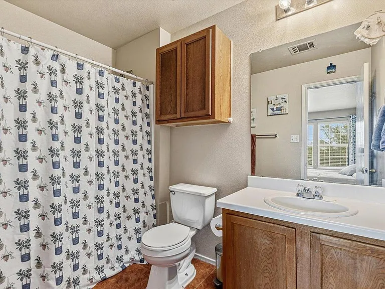 12705 Saint Mary Dr — Photo 19