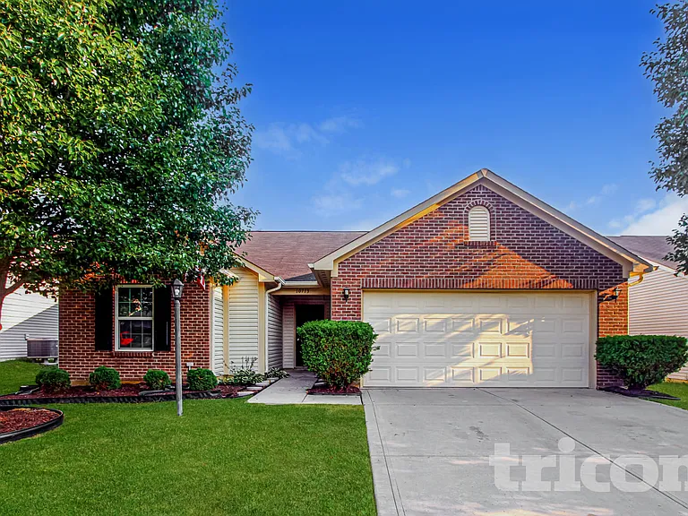 10713 Tedder Lake Dr — Photo 1