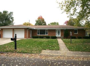 307 S Tazewell Ave, Mackinaw, IL