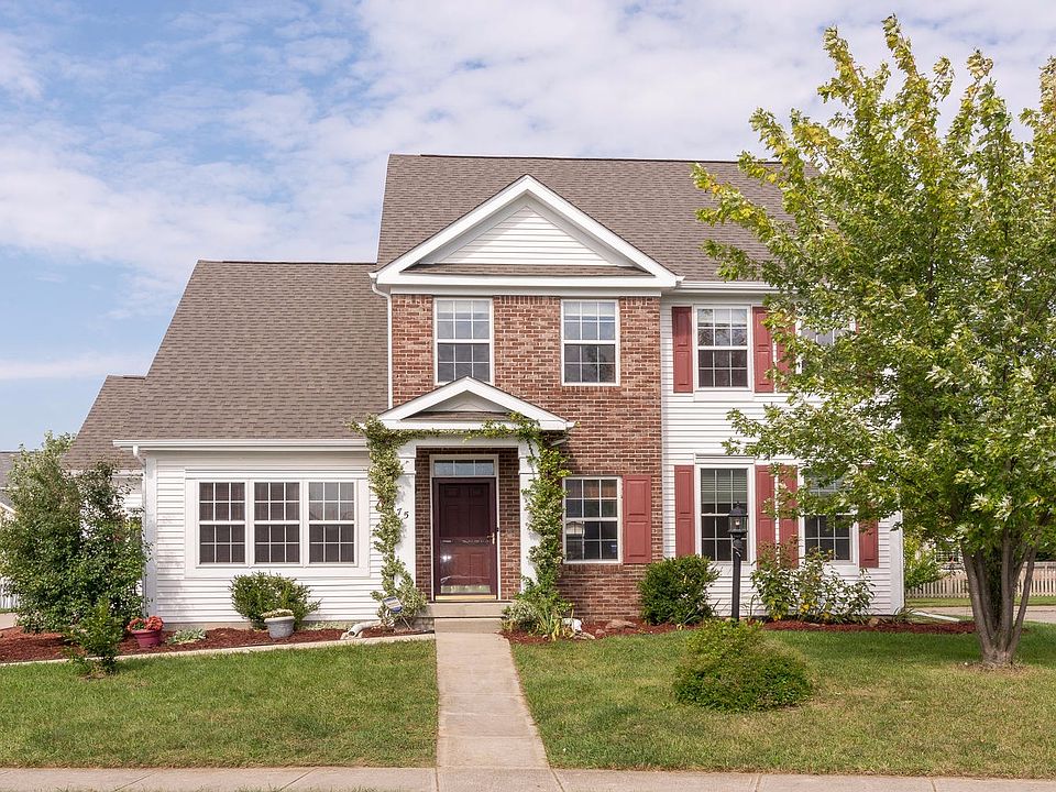 1st image of 75 Carriage Lake Dr