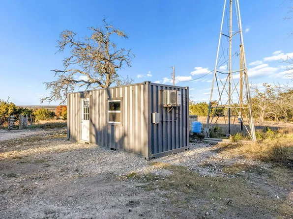 1106 Perry Ranch, Fredericksburg, TX 78624