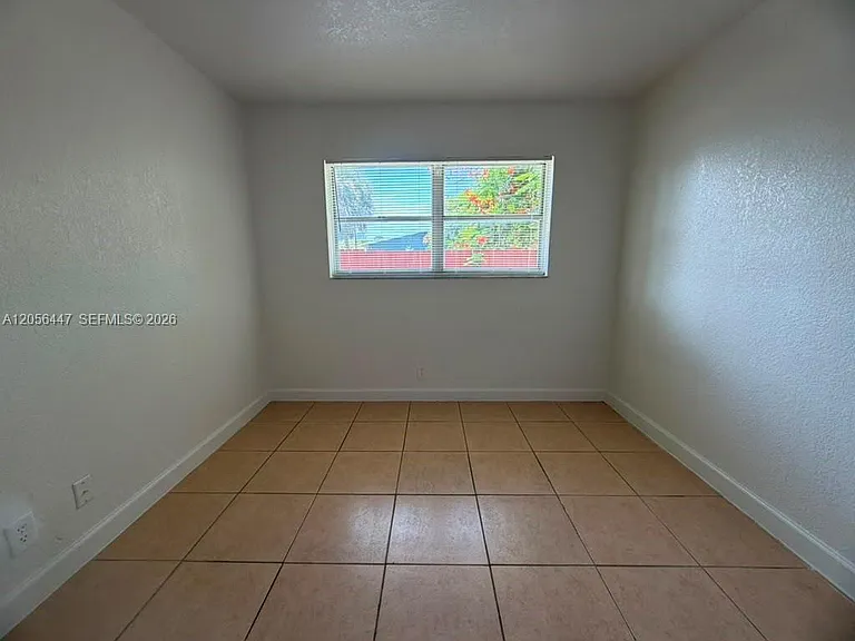 919 NW 2nd Ave #1 — Photo 38
