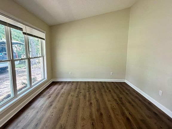 2nd image of 518 N 16th St