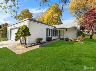 83C Banyan Plz, Monroe Township, NJ 08831