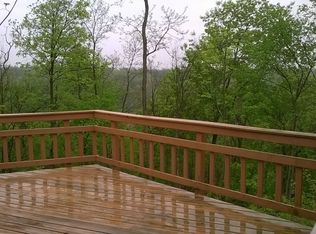 2369 Airport Rd, Platteville, WI 53818