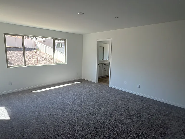 21469 Thomas Ct — Photo 38