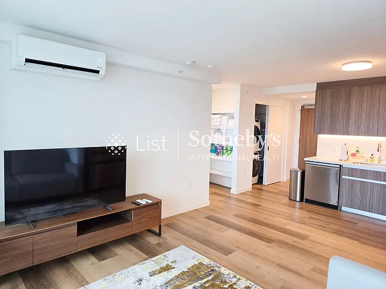 1500 Rycroft St #3005R — Photo 6