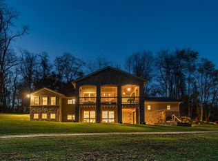 3323 Canyon Rd SE, Granville, OH 43023