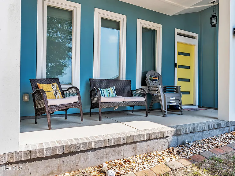 8708 Plantation Dr — Photo 5