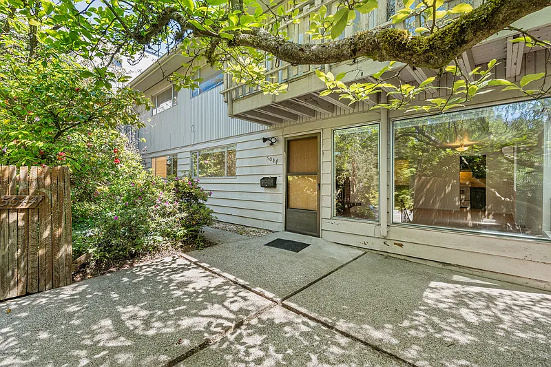 2 bed, 1.0 bath, 960 sqft, $2,500 — Photo 3