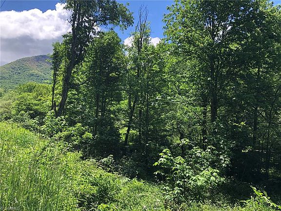 3rd image of 13 River Breeze Dr Lot 13