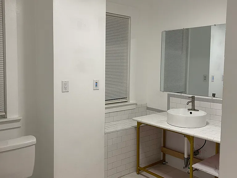 799 Brock Ave #2N — Photo 6