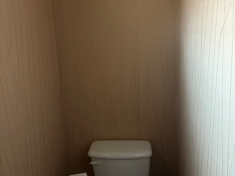 1004 Stanford Ln — Photo 11