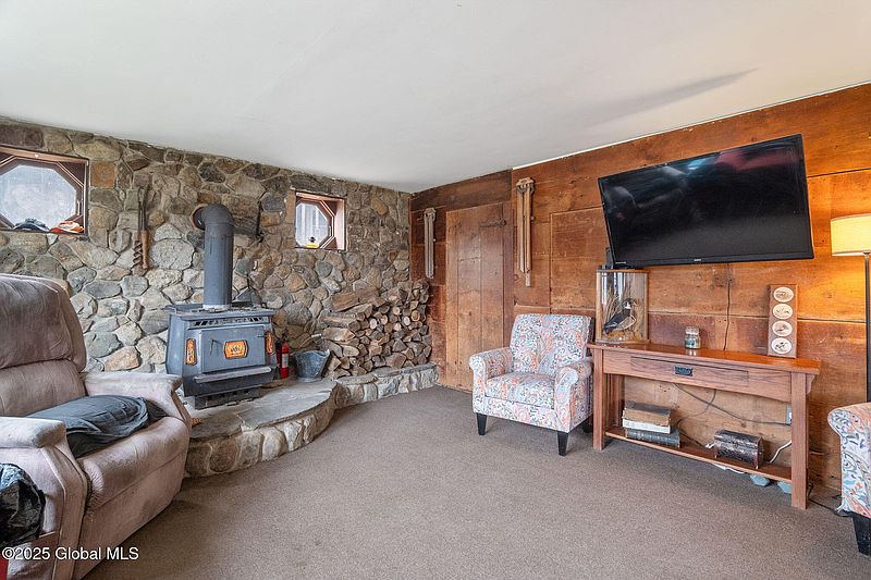 5th image of 1215 Cotton Hill Road