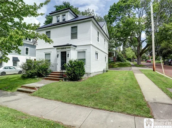 1254 Prendergast Ave, Jamestown, NY 14701