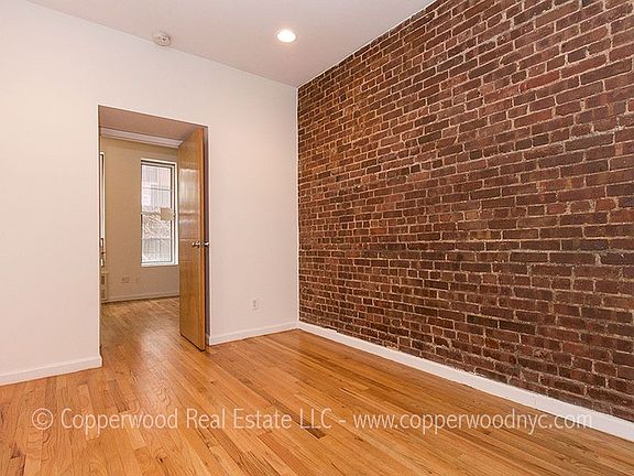 3rd image of 172 E 82nd St APT 1a