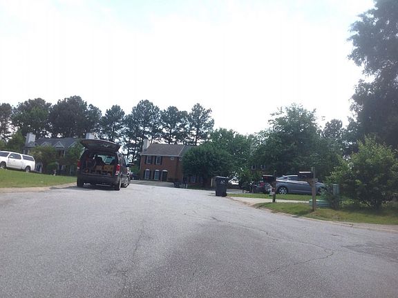 4th image of 905 Indian Lake Dr