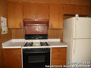 3rd image of 1202 Waltom Ave