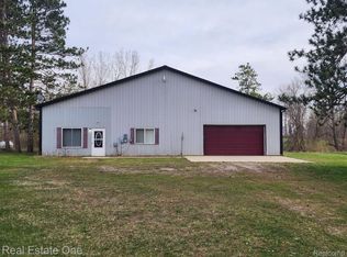 4180 Martus Rd, North Branch, MI 48461