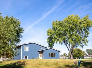 W6643 Reef Rd, Onalaska, WI 54650