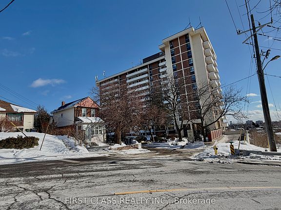 3rd image of 541 Blackthorn Ave #1415