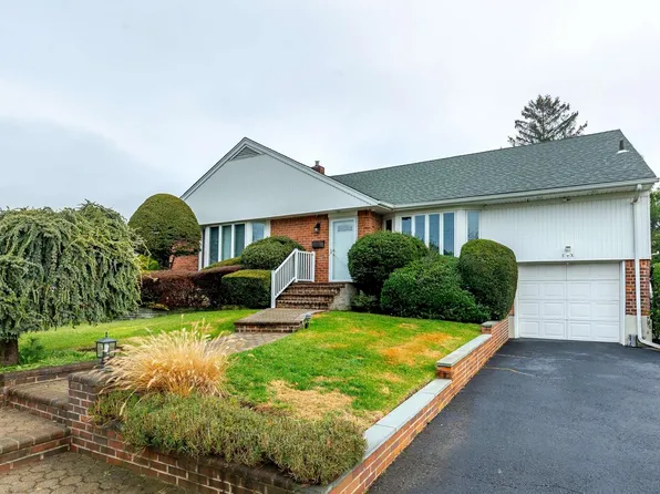 6 Clinton Lane, Jericho, NY 11753