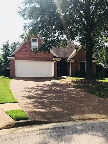 171 McDonald Glen Cv Photo 1