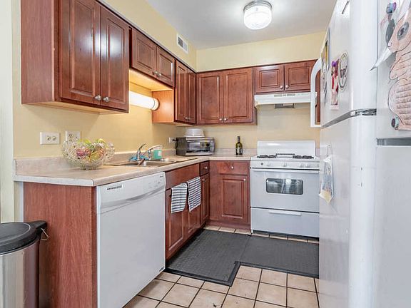 3rd image of 177 Judith Ct Unit D
