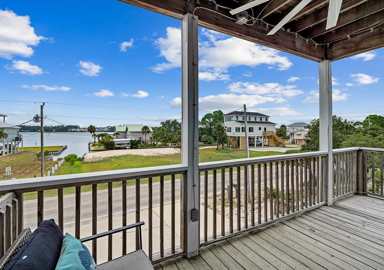 On Bayou Very Near the Sugar Beaches of Gulf Shores! — Photo 3