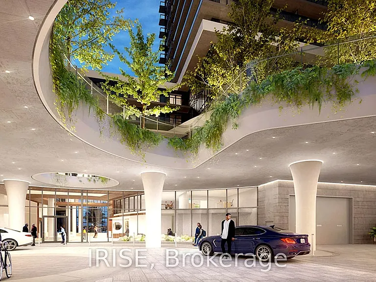 5105 Hurontario St #Penthouse 05 — Photo 2