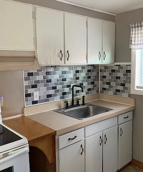 11433 Berwick Tpke — Photo 1