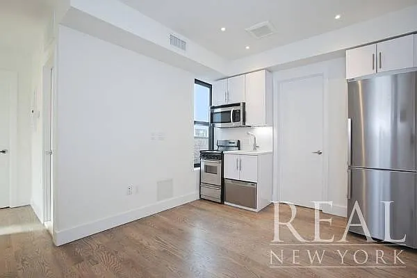 Rented by REAL New York | media 42