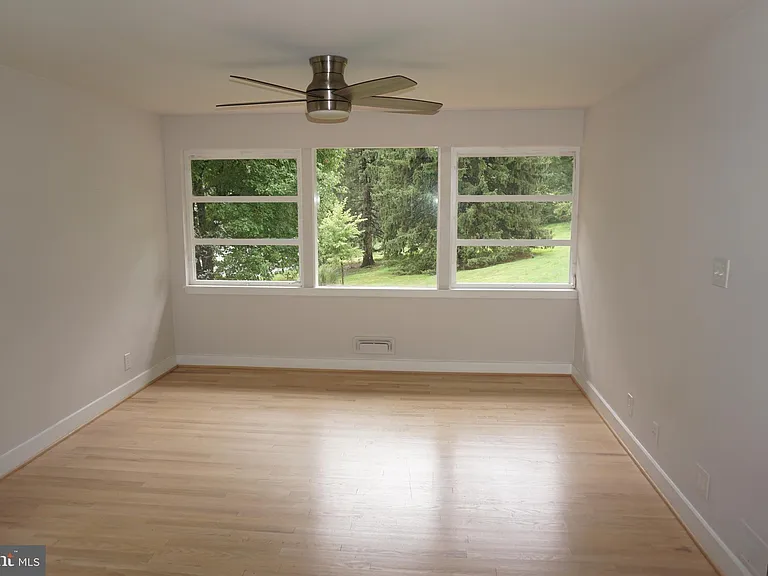 444 Garrison Forest Rd — Photo 10
