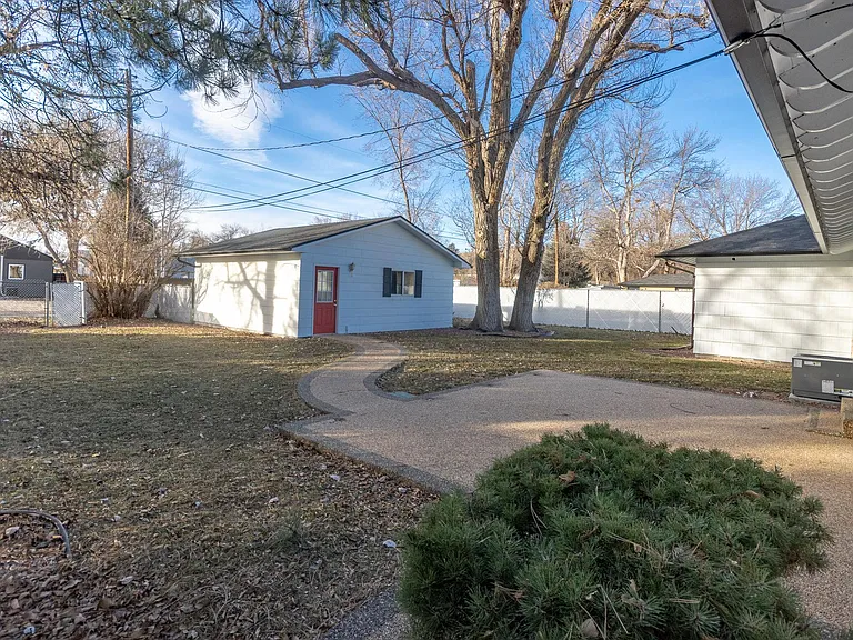 2104 Silver Sage Trl — Photo 35