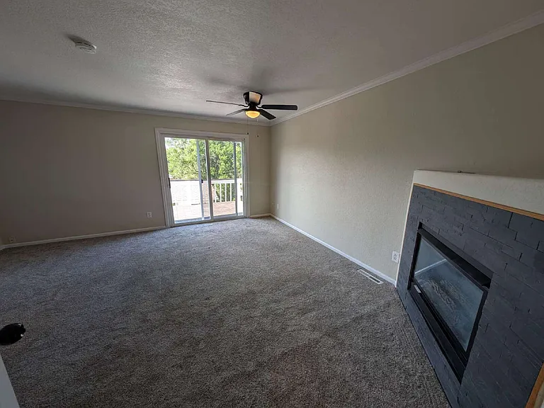 1175 E Dry Creek Pl — Photo 14