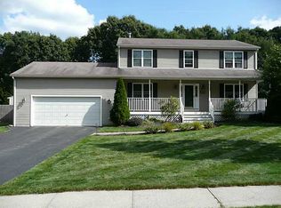 33 Woodmist Cir, Coventry, RI 02816