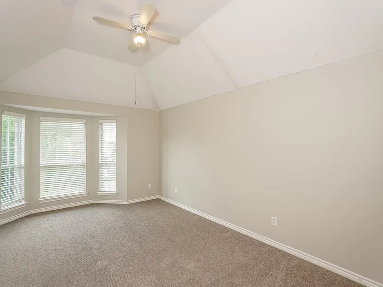 1114 Fleming Ct — Photo 15