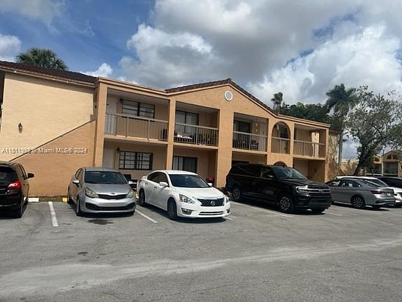 3rd image of 18290 Mediterranean Blvd #25