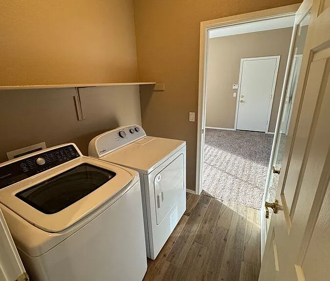 9450 W Quail Ave — Photo 18